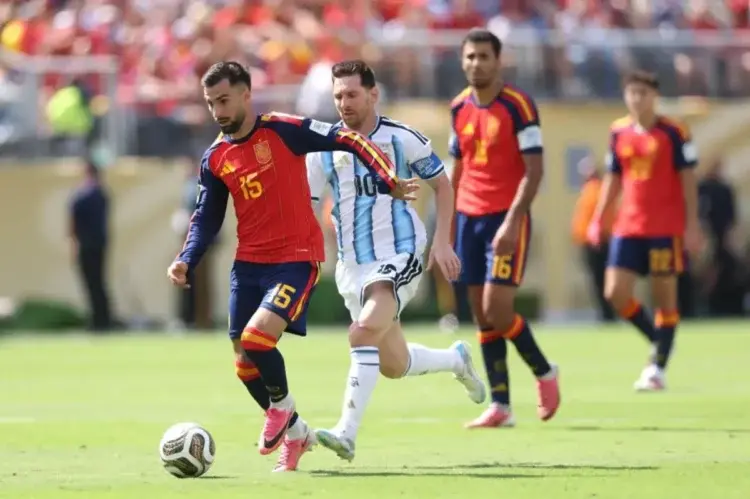 Espanha vence Argentina e conquista o bicampeonato da Copa do Mundo