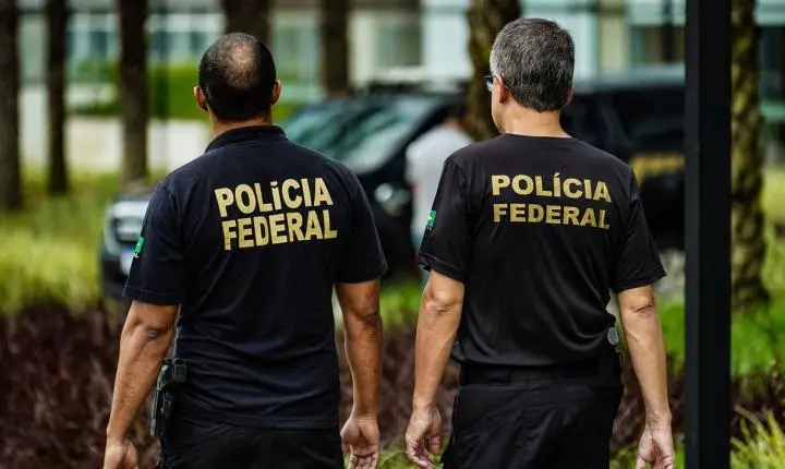 PF faz ação contra apologia ao nazismo no interior do Rio de Janeiro